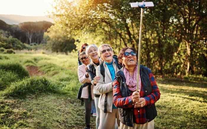 Senior Citizens Travel Groups